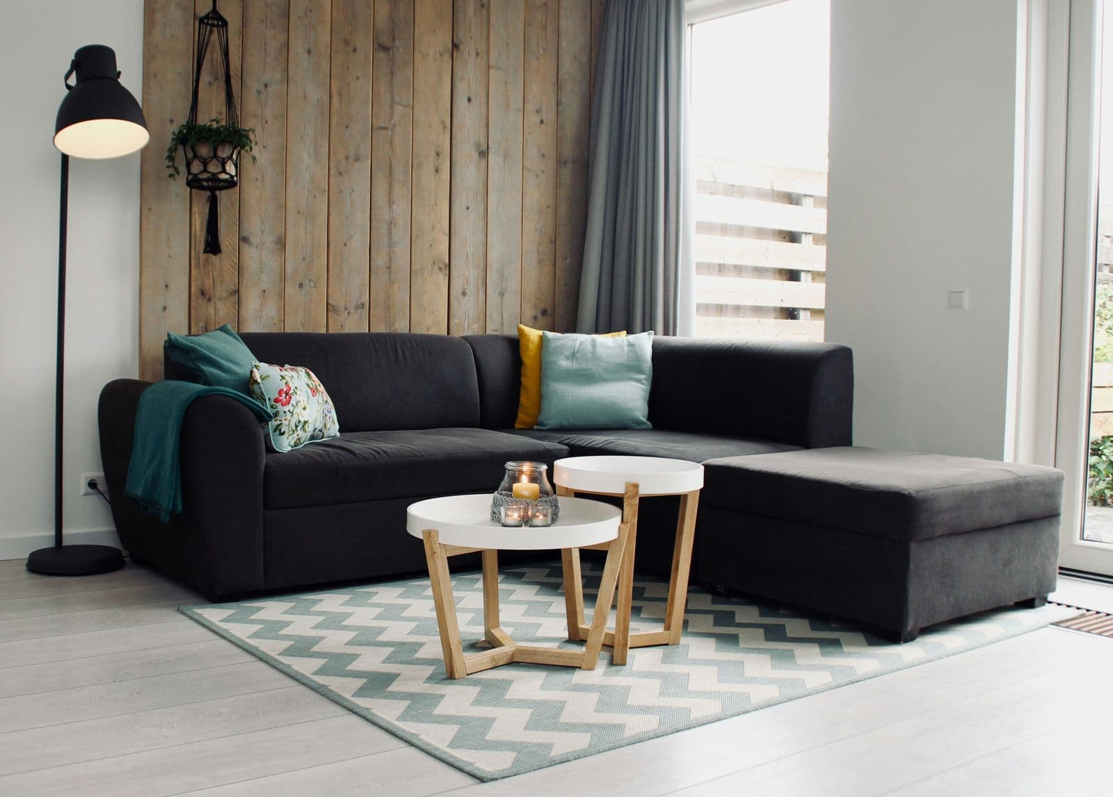 A clean, comfortable Red Deer living room